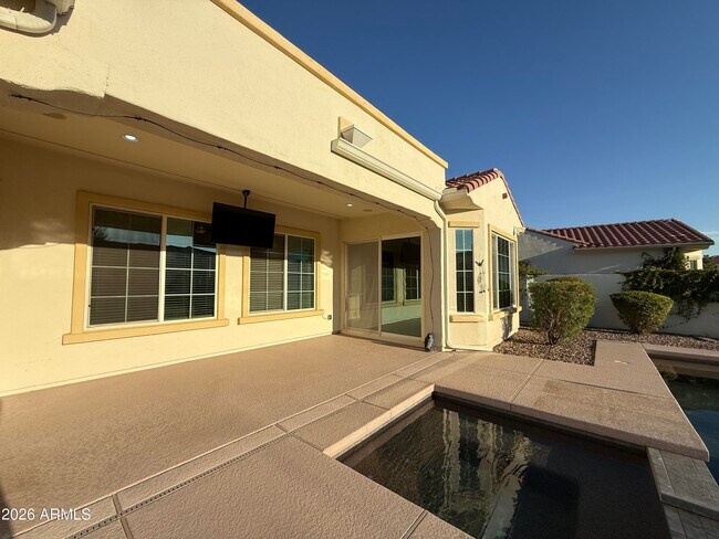 Building Photo - 3320 S Waterfront Dr