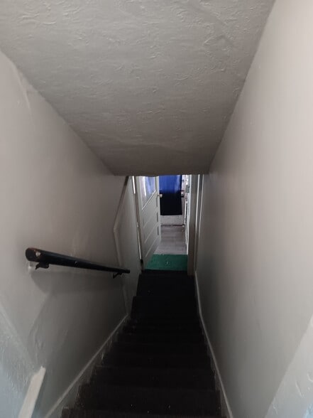 Building Photo - 206 State St