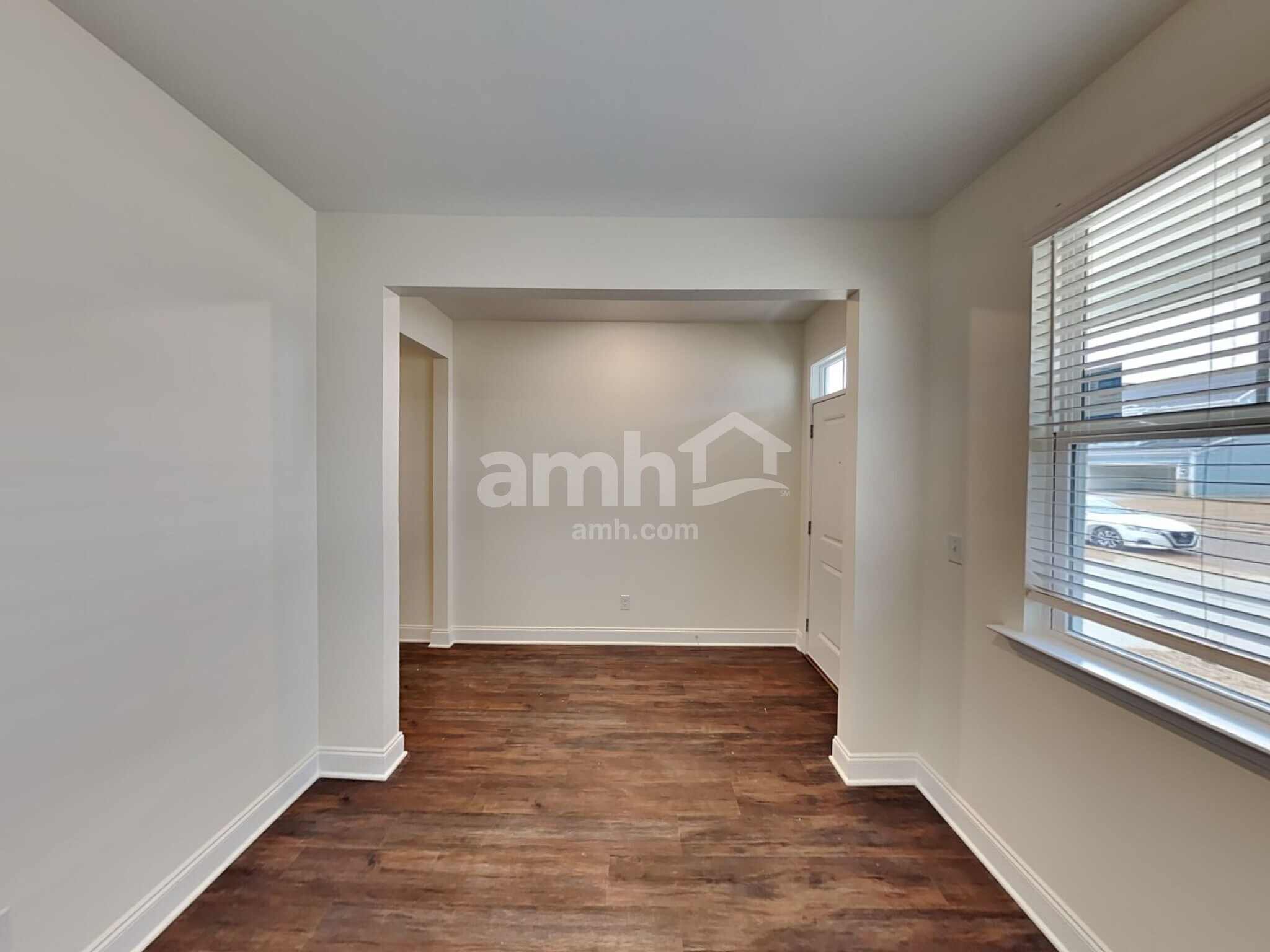 Building Photo - 2128 Williamshire Ln