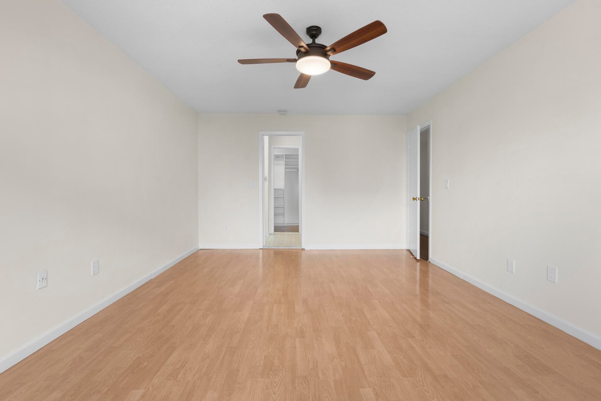 Building Photo - 25 2nd St