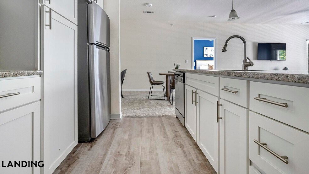 Building Photo - 655 W Mallard Creek Church Rd