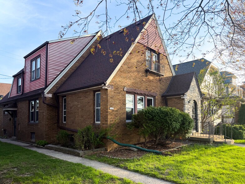 House - 5411 W National Ave