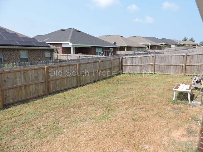 Building Photo - 5643 Vendome Ct