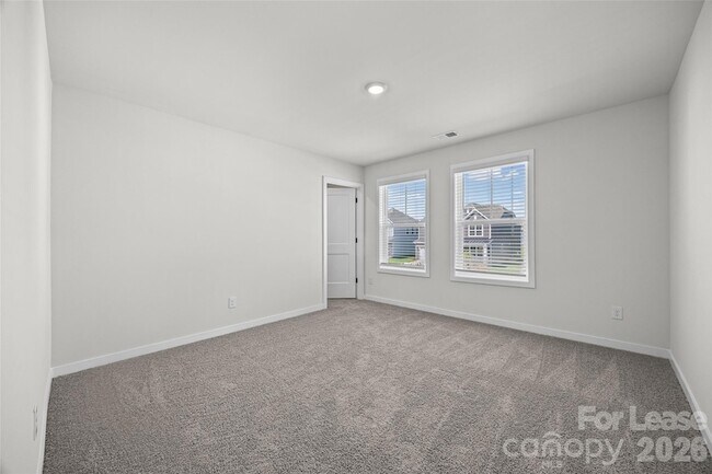 Building Photo - 541 Mahogany Rd