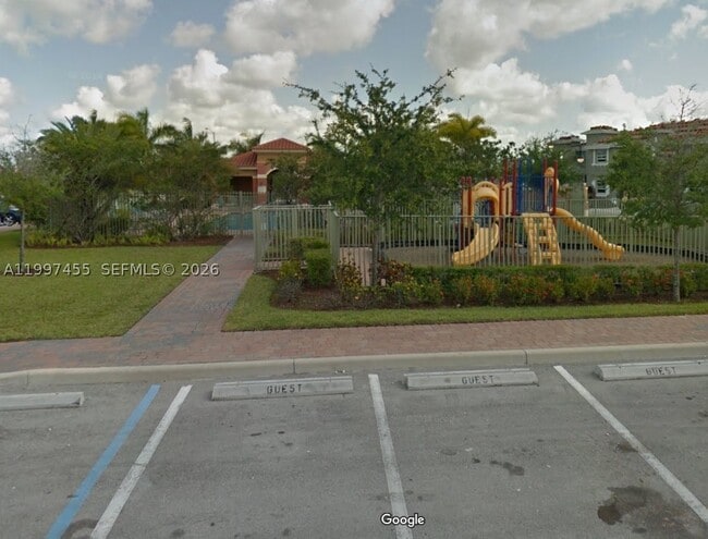 Building Photo - 962 SW 143rd Ave