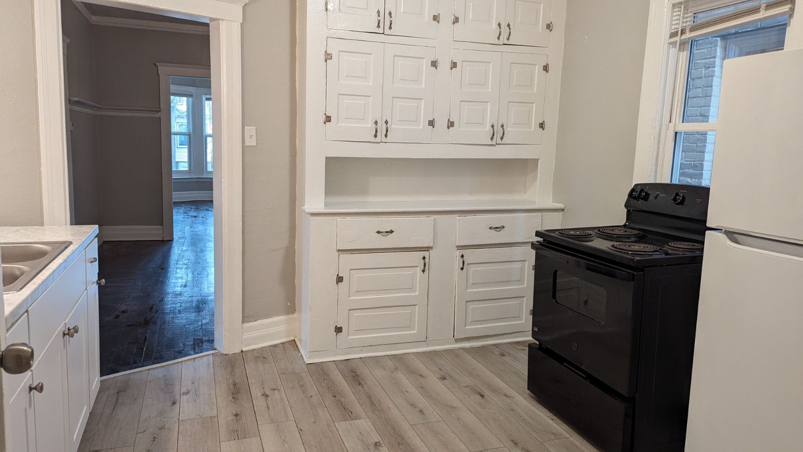 Building Photo - 534 Holbrook St