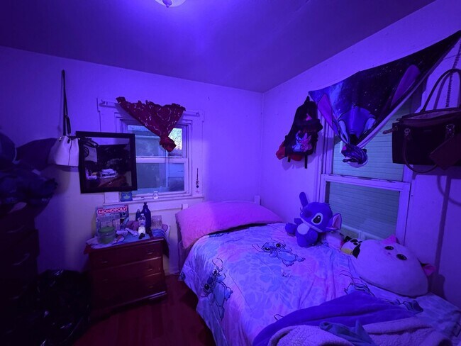 Building Photo - Fantastic 4 Bedroom Single Family House for Rent in Asbury Park!