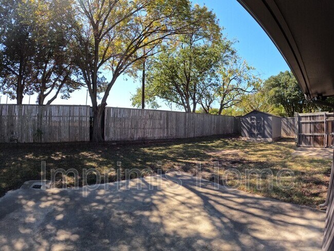 Building Photo - 430 Ridgewood Dr