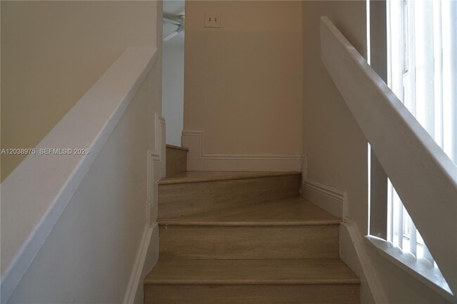 Building Photo - 9132 SW 148th Ct