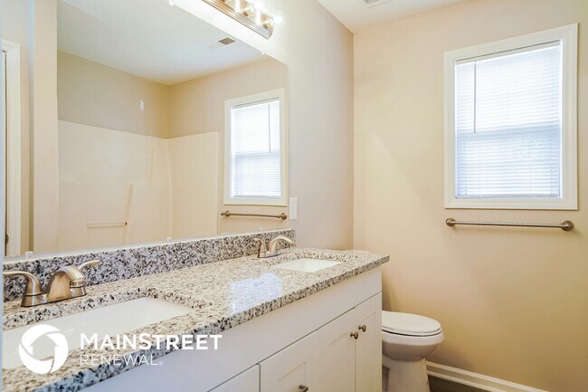 Building Photo - 5109 Julip Dr