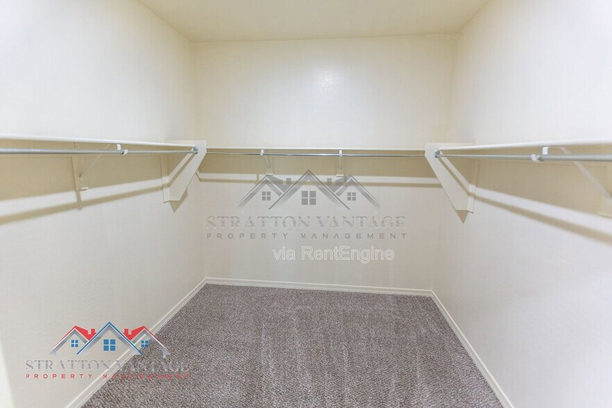 Building Photo - 5771 E Thetis Dr