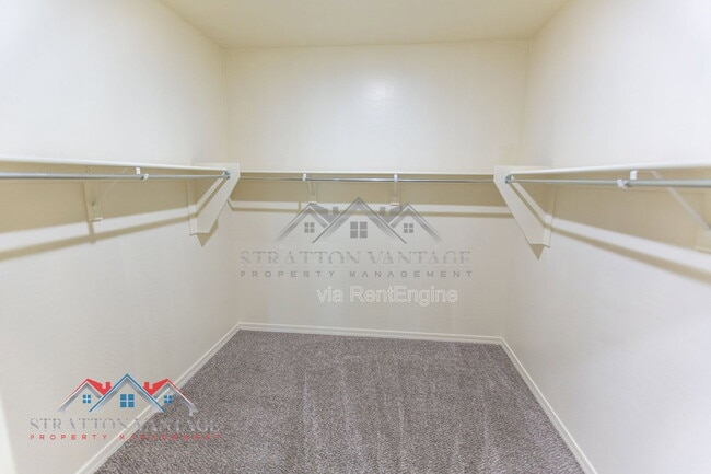 Building Photo - 5771 E Thetis Dr