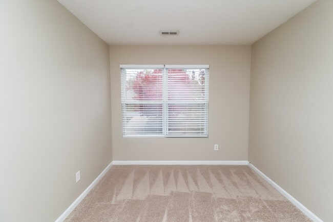 Building Photo - 1517 Brookgreen Ave