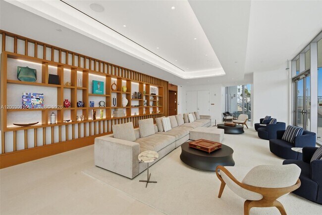 Building Photo - 175 SE 25th Rd