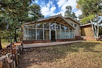 Building Photo - 3 bed 2 bath mountain rental