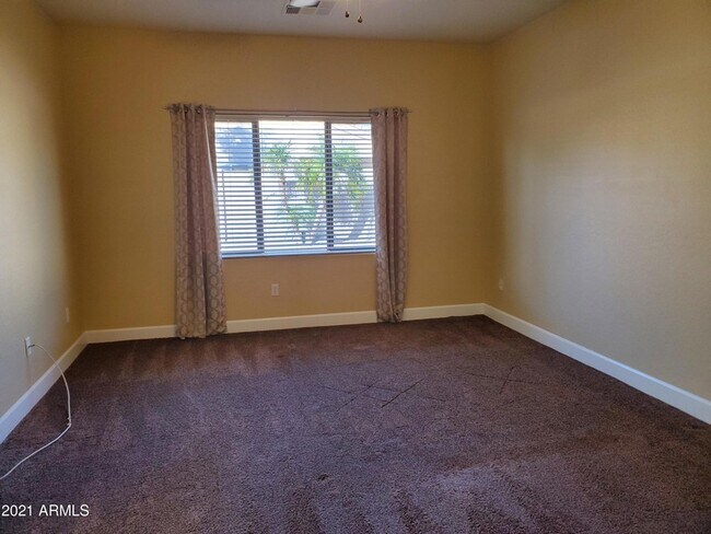 Building Photo - 2056 E Riviera Dr