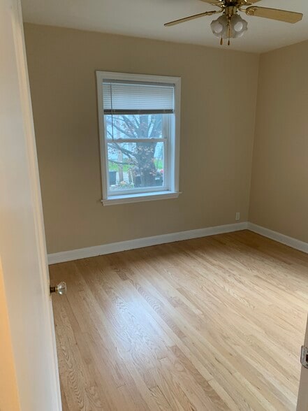 Building Photo - 8012 W North Ave