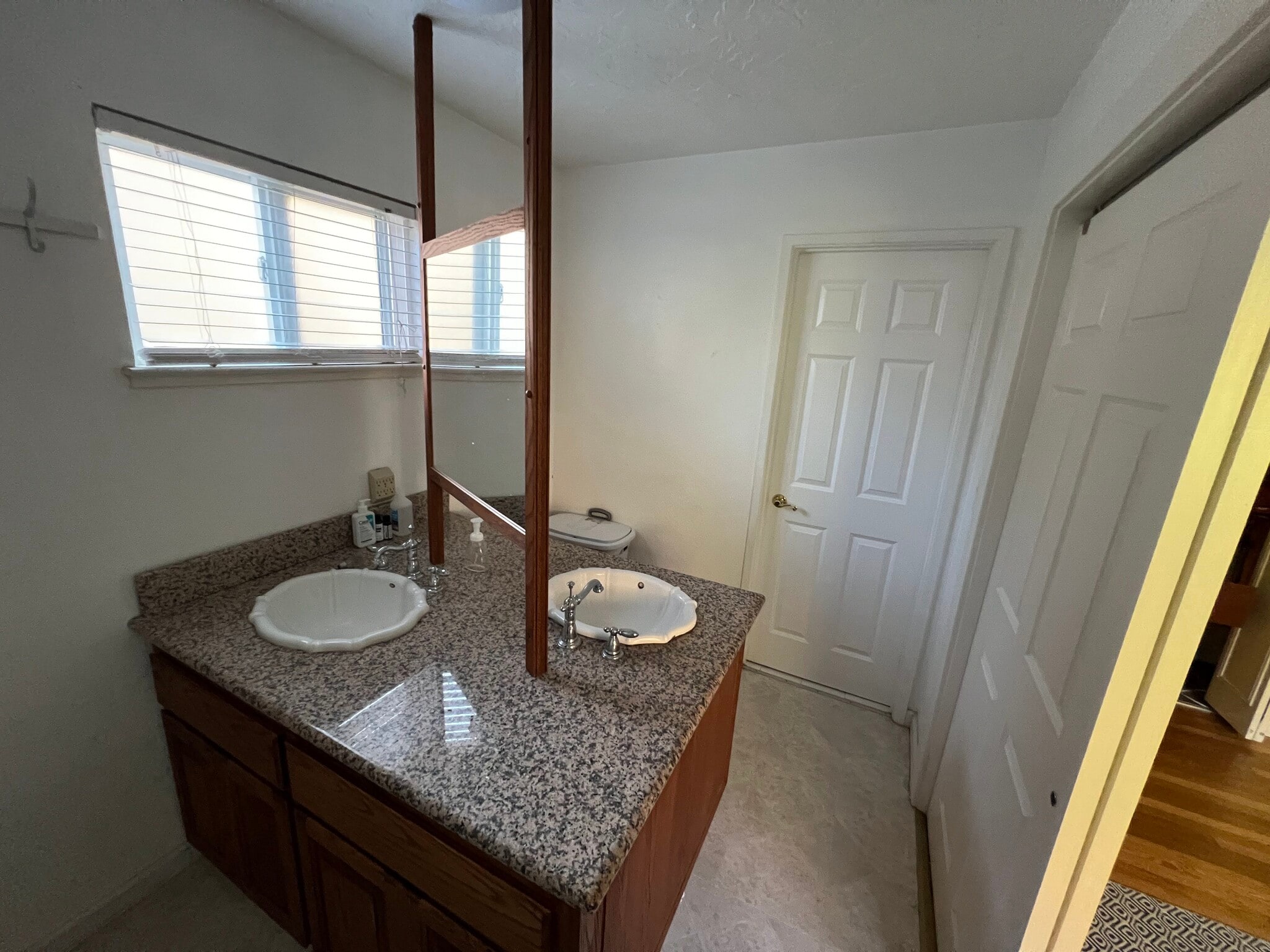 Building Photo - 1642 Tahoe Dr