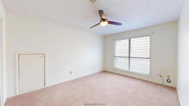 Building Photo - 3004 Gleneagles Ct