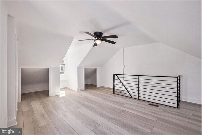 Building Photo - 129 E Phil Ellena St