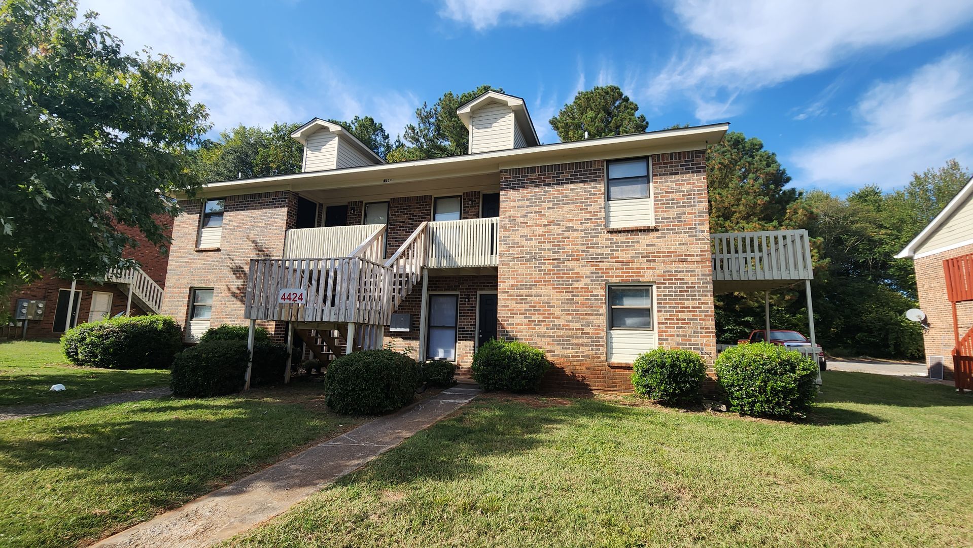 Building Photo - 4424 Bonnell Dr NW