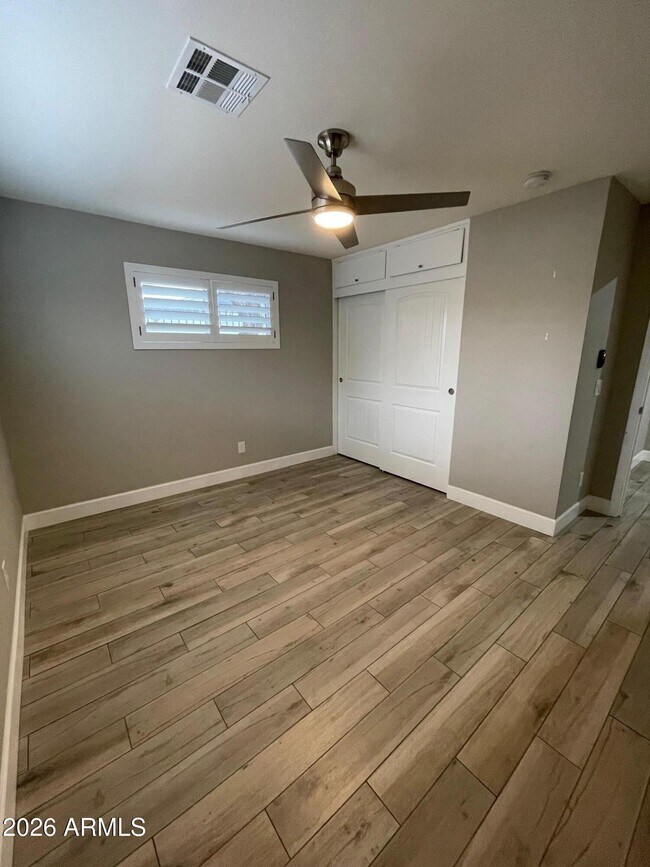 Building Photo - 429 W Flower St