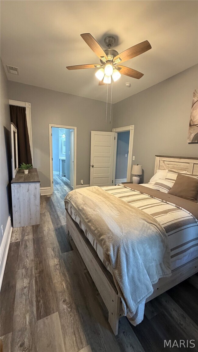 Building Photo - 2035 Allen Ave