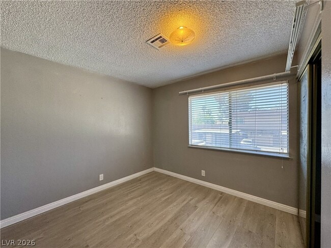 Building Photo - 6224 Meadow Haven Ln