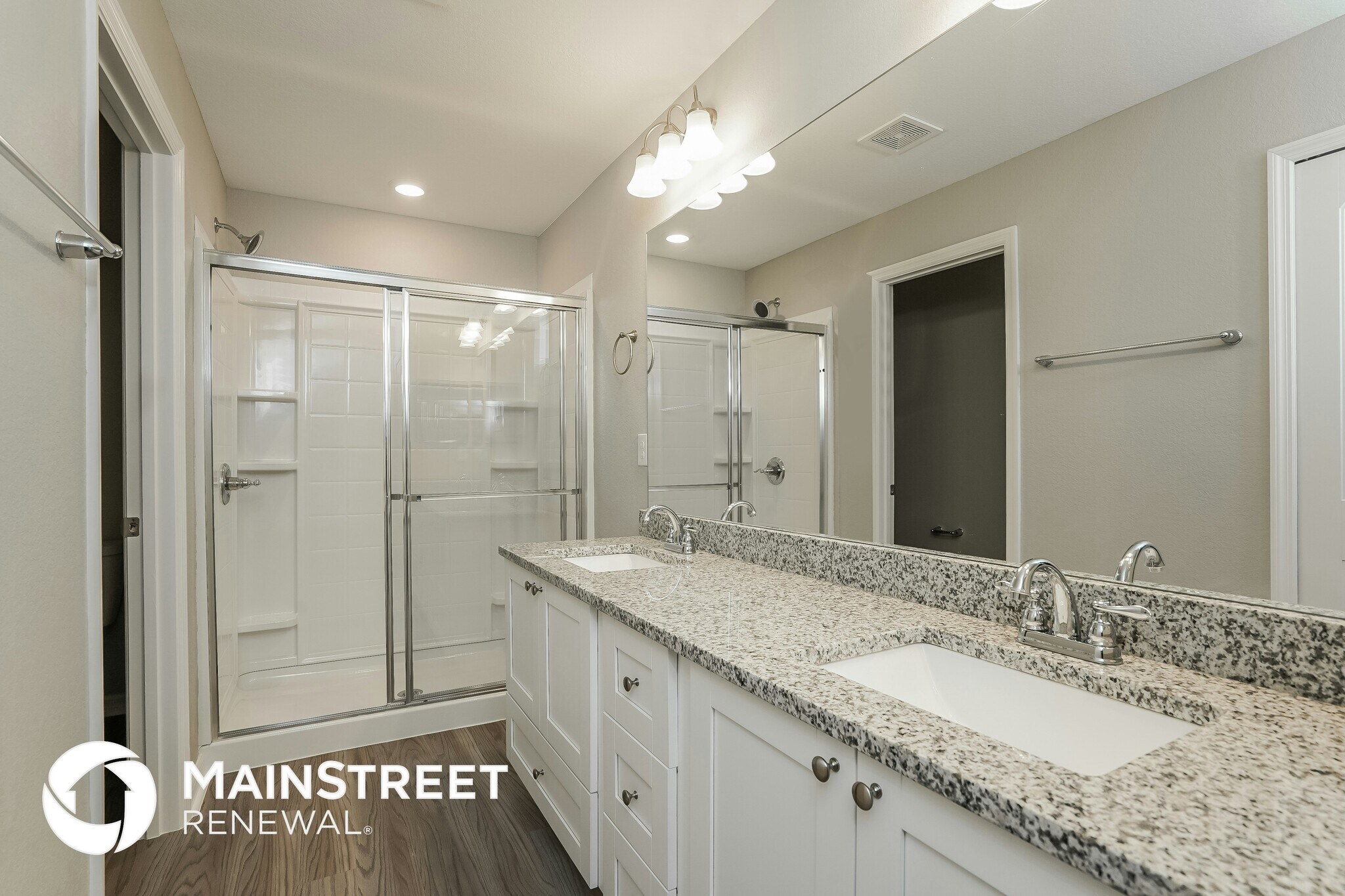 Building Photo - 4109 NE 9th Pl