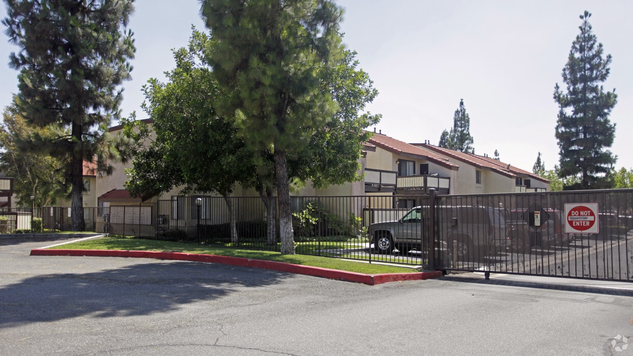 Autumn Ridge Rialto Ca Apartment Finder