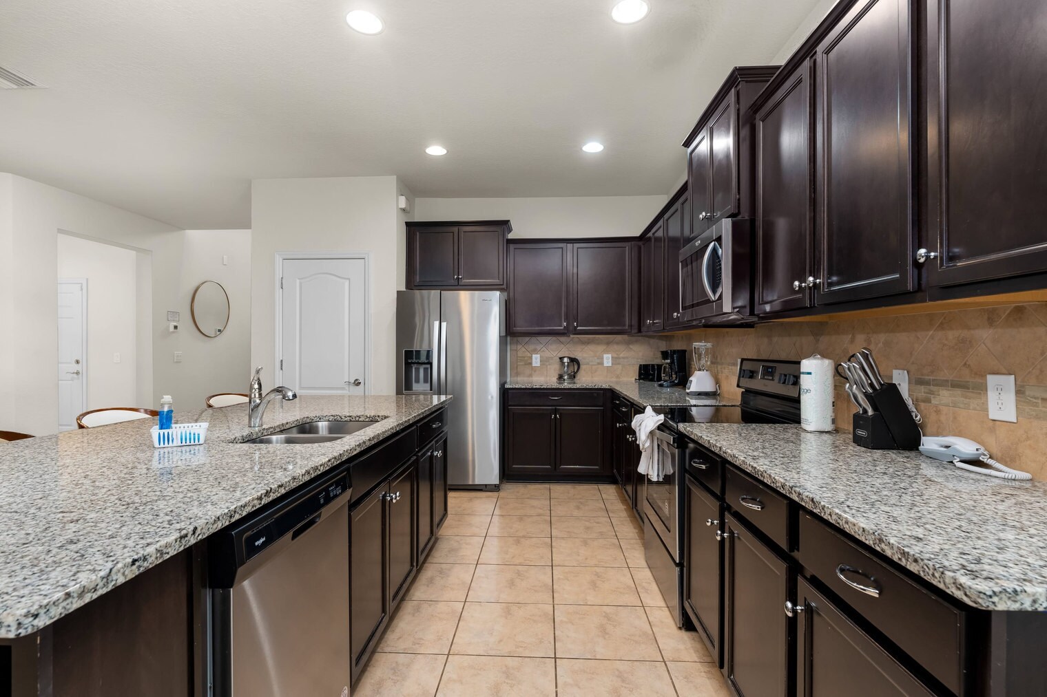 Building Photo - 8861 Corcovado Dr