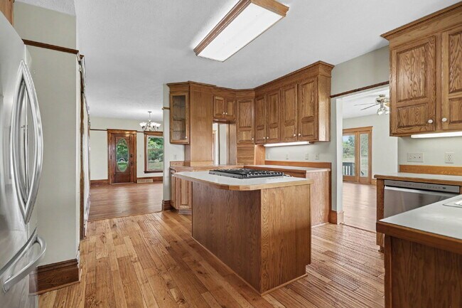 Building Photo - Secluded Farmhouse on over 1.5 acres.  $1990/ Month.  3 beds/ 2 baths