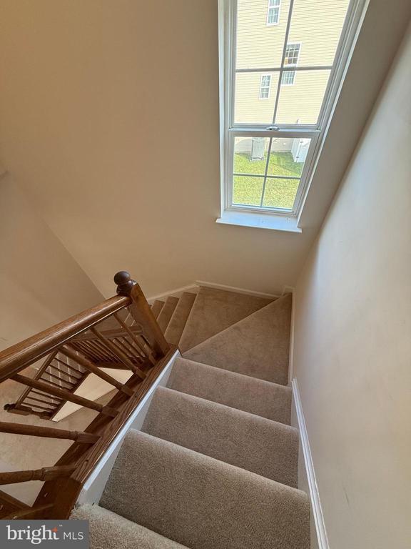 Building Photo - 120 Woodman Ct