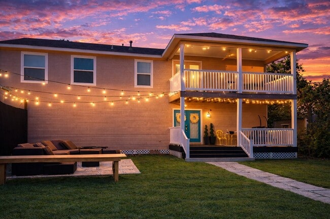 Building Photo - 603 A St