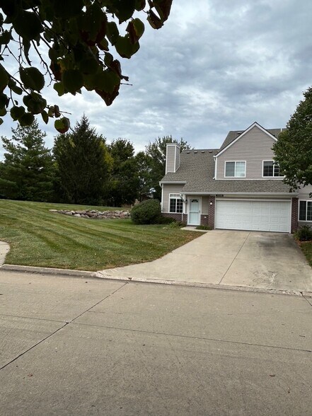 Building Photo - 7425 Wistful Vista Dr