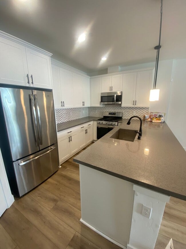 Building Photo - Stunning, brand new 3BD/2.5BA home in Righetti Ranch