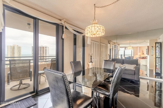 Building Photo - 1 Oceans West Blvd