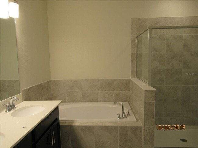 Building Photo - 2904 Sentence St