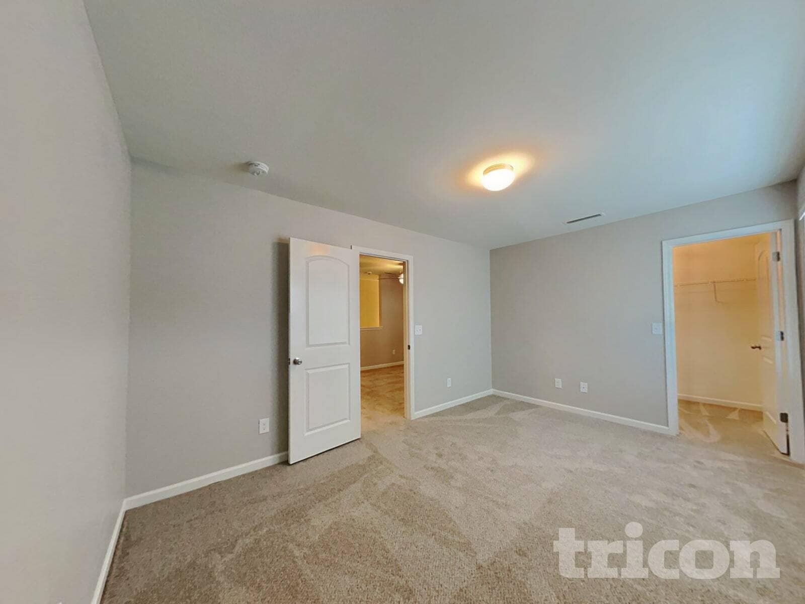Building Photo - 805 Alta Wy