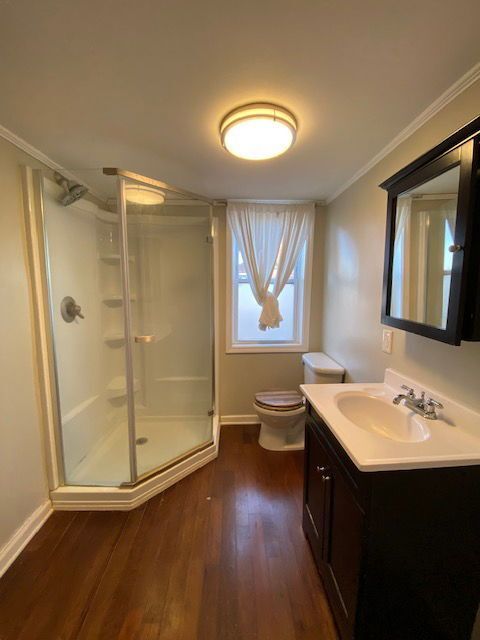 Building Photo - 702 S Cherry St