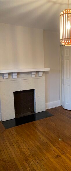 Building Photo - 5931 Alder St