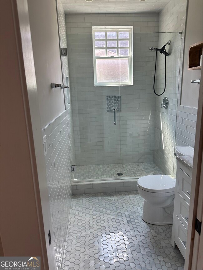 Building Photo - 828 Ponce De Leon Pl NE