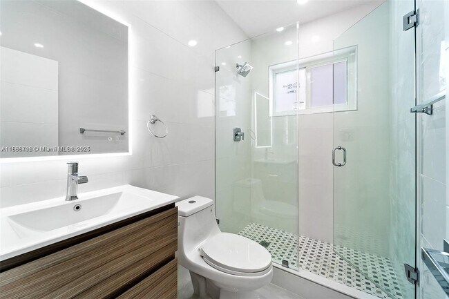 Building Photo - 555 SW 51st Ave