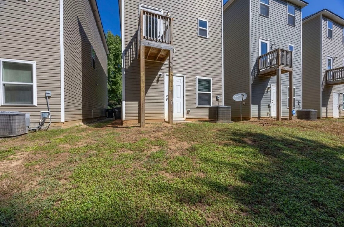 Building Photo - 112 Tybo Dr
