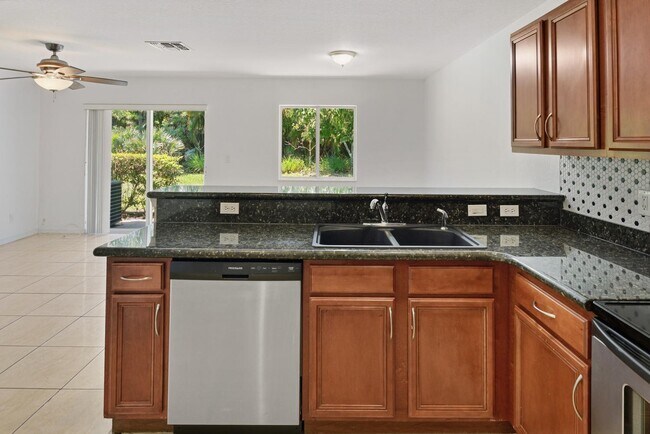 Building Photo - 2257 Marshfield Ct