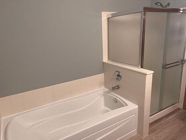 Building Photo - 5111 Freeport Ct