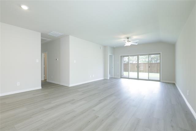 Building Photo - 3406 Pat Mayse Dr