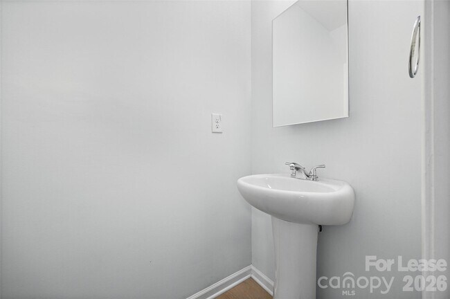 Building Photo - 9612 Brackenview Ct