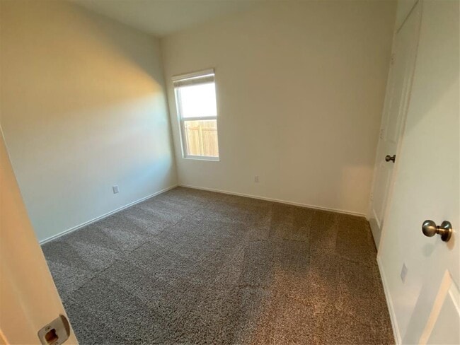 Building Photo - 600 Gabriels Bluff Dr