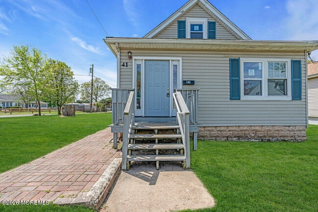 Building Photo - 41 Harding Ave